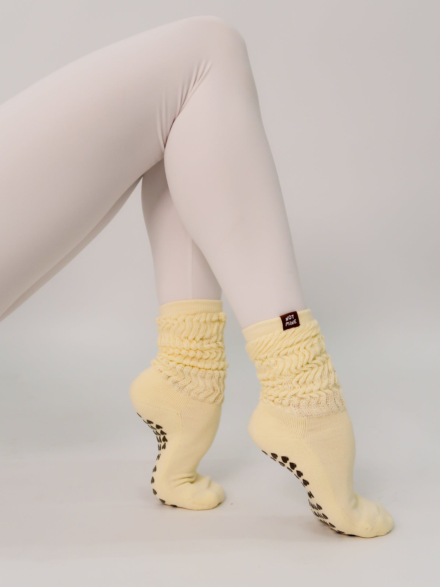 Lemon Cream Slouchy Grip Socks
